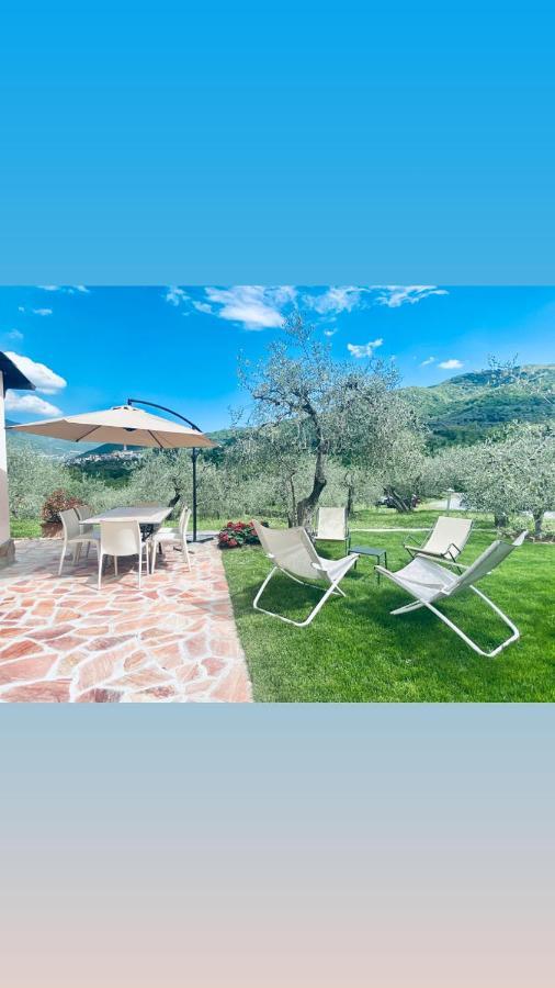 Casa Vacanze Gli Ulivi Borgomaro ภายนอก รูปภาพ