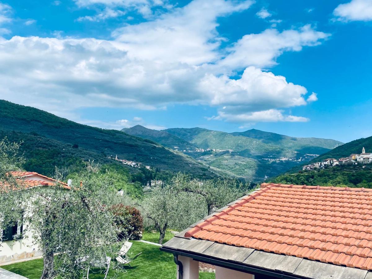 Casa Vacanze Gli Ulivi Borgomaro ภายนอก รูปภาพ