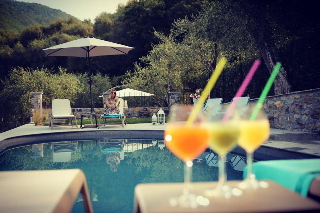Casa Vacanze Gli Ulivi Borgomaro ภายนอก รูปภาพ