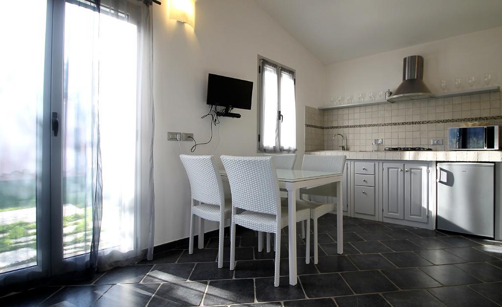 Casa Vacanze Gli Ulivi Borgomaro ภายนอก รูปภาพ