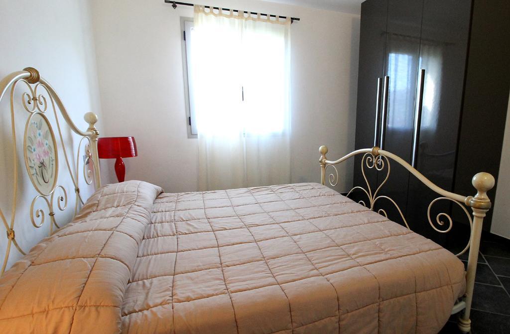 Casa Vacanze Gli Ulivi Borgomaro ภายนอก รูปภาพ